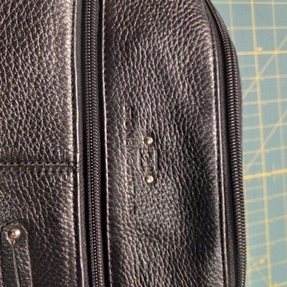 Stone Mountain Black Leather Crossbody bag cottagecore Grandmacore - Picture 5 of 10